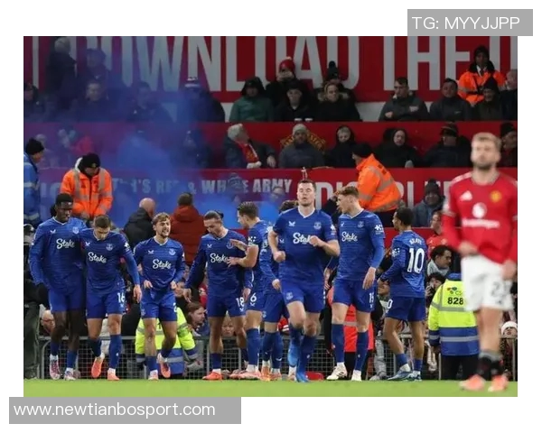 曼联中场急需替代者若昂内维斯或成最佳人选