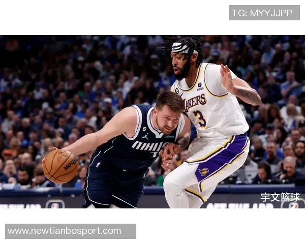 帕森斯称詹姆斯缺席为东契奇提供适应机会是积极信号 帕森斯称詹姆斯缺席为东契奇提供适应机会是积极信号