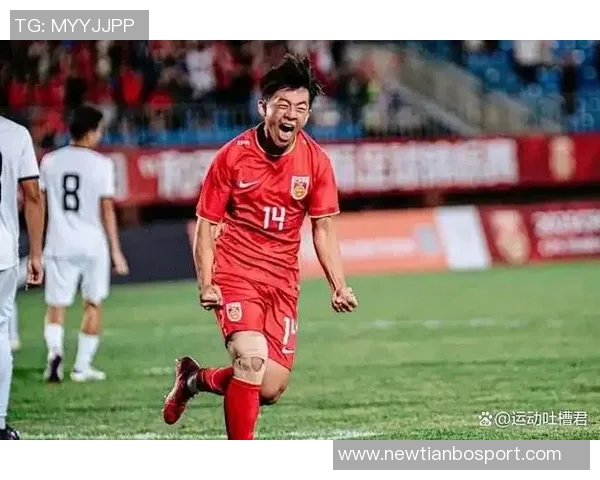 中国队确认参赛蒙太古杯邝兆镭身穿国足战袍亮相海报引期待