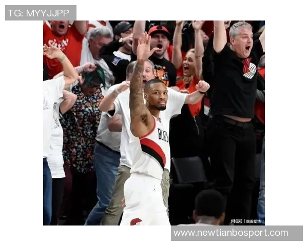 斯普利特强调老将利拉德与霍勒迪在更衣室的重要性及其受欢迎程度